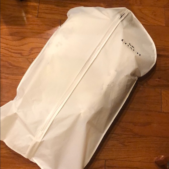 Coach jacket short puffer size M Hooded water resistant. - Picture 14 of 15